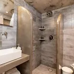 Sertis Santorini *