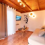 Sertis Santorini דירה *