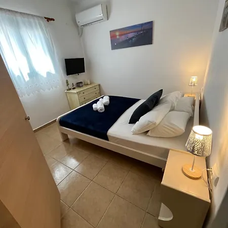 Διαμέρισμα Sertis Santorini