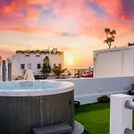 Sertis Santorini