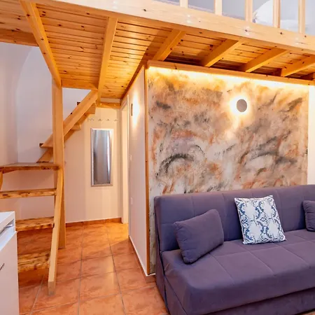 Sertis Santorini * Imerovígli